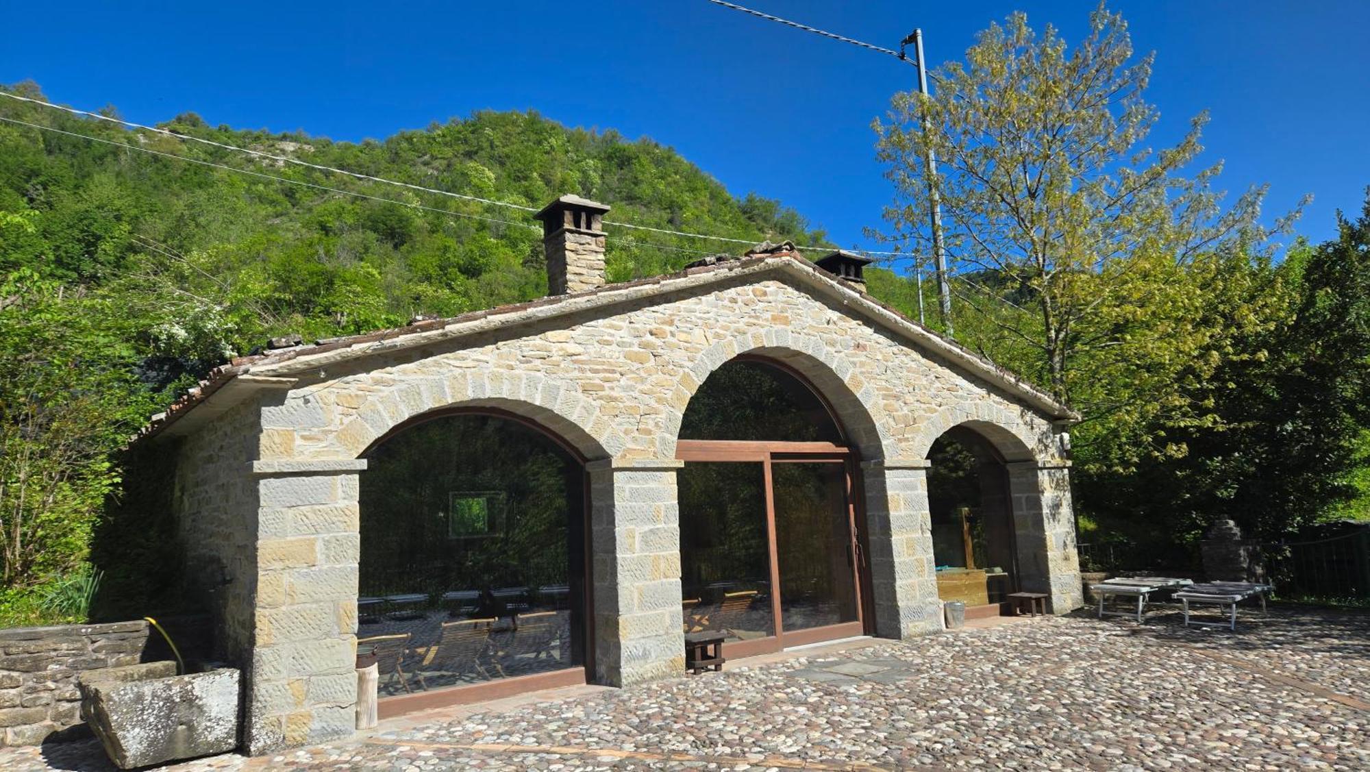 Borgo Corniola B&B Naturista Марраді Екстер'єр фото
