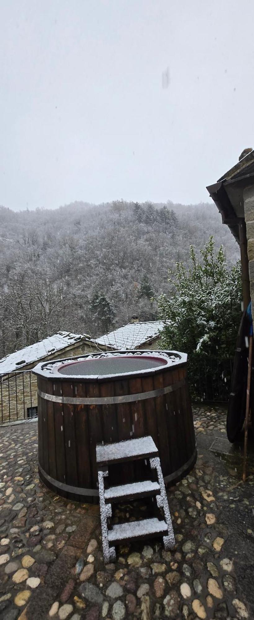Borgo Corniola B&B Naturista Марраді Екстер'єр фото